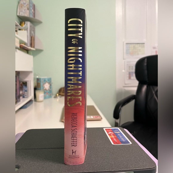 Fairyloot City of Nightmares - Picture 3 of 3